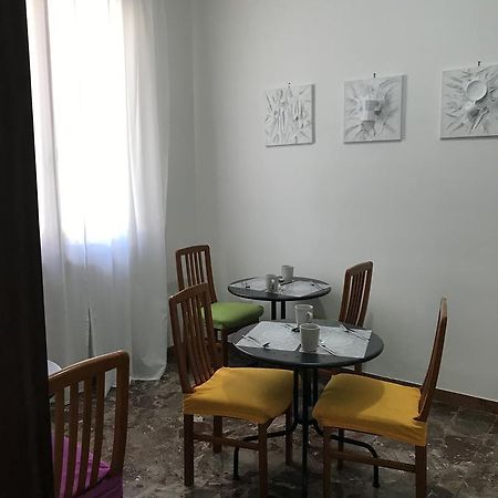 B&B Civico22 Чивитанова-Марке Экстерьер фото